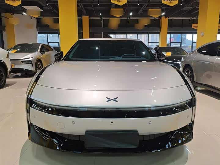 Фото 3 - XPeng P7