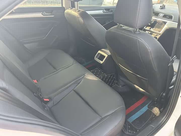 Фото 5 - Volkswagen Lamando L