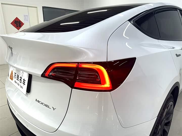 Фото 7 - Tesla Model Y