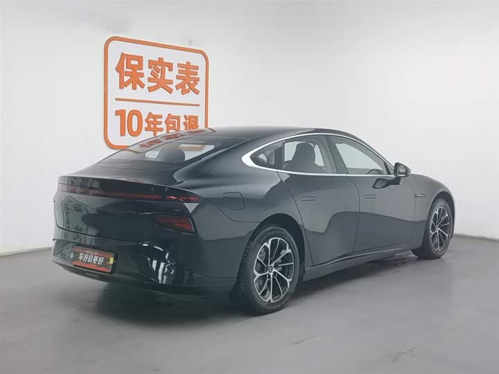 Фото 2 - XPeng P7