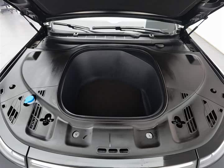 Фото 6 - XPeng P7