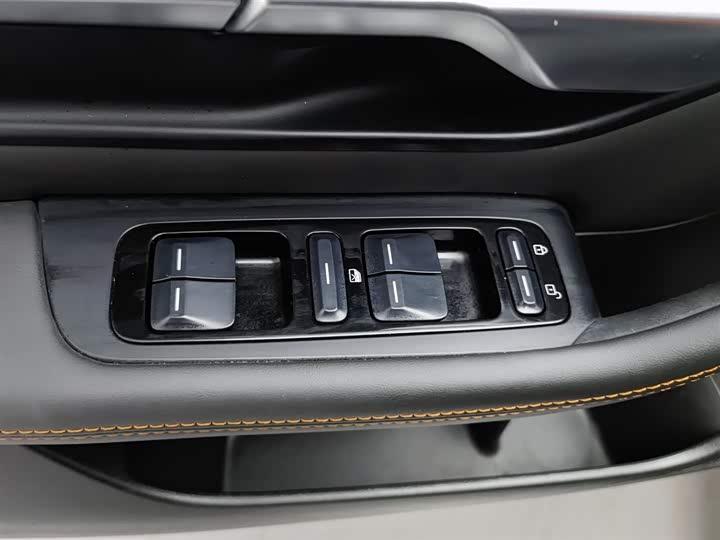 Фото 9 - XPeng P7