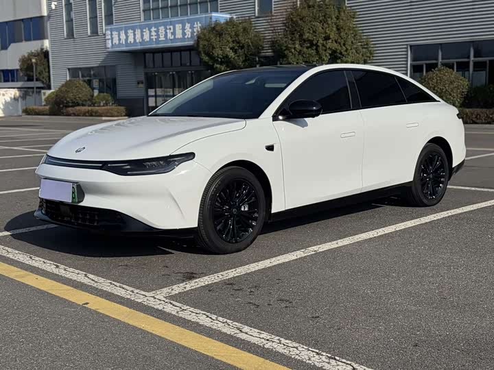 Фото 1 - Leapmotor C01