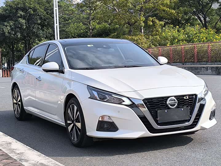 Фото 4 - Nissan Teana