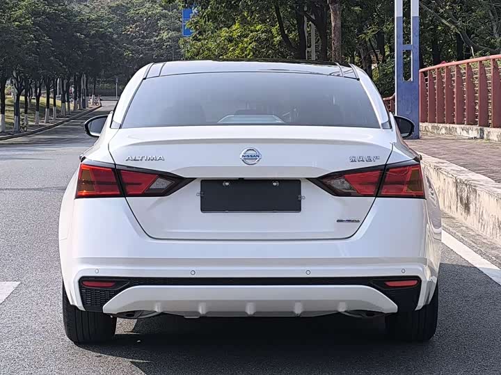 Фото 6 - Nissan Teana