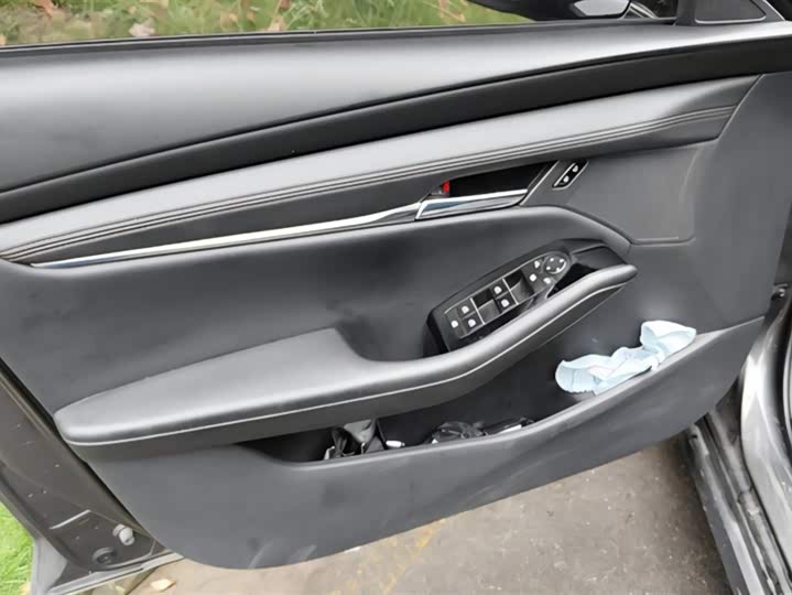 Фото 7 - Mazda 3 (Axela)