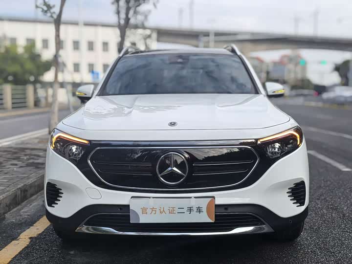 Фото 2 - Mercedes-Benz EQB