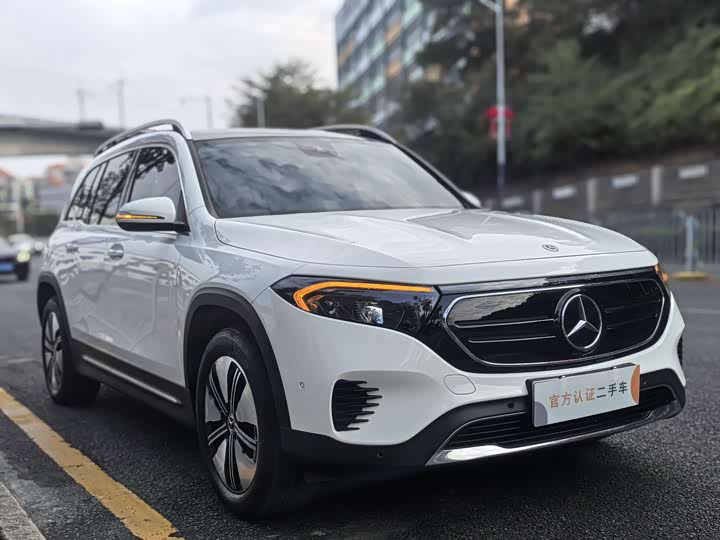 Фото 3 - Mercedes-Benz EQB