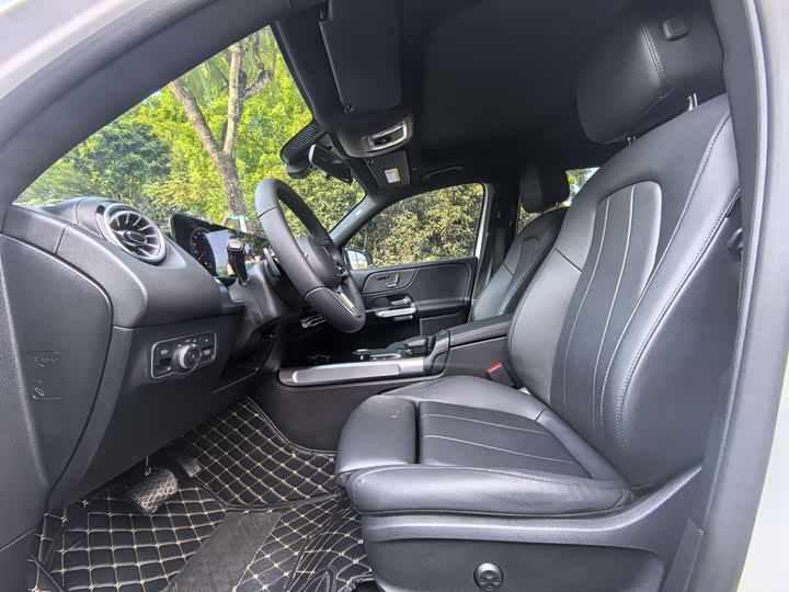 Фото 5 - Mercedes-Benz EQB