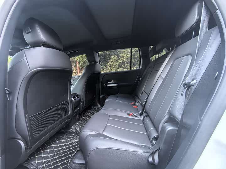 Фото 6 - Mercedes-Benz EQB