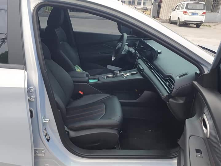 Фото 8 - GAC Trumpchi Empow R