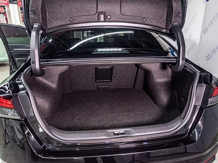 Фото 6 - Nissan Teana