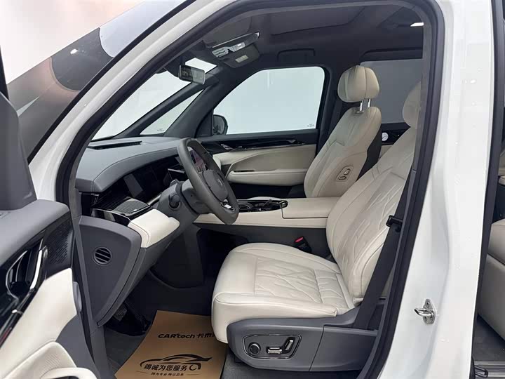 Фото 8 - Zeekr 009