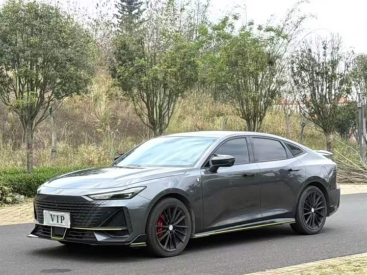 Фото 1 - Changan UNI-V