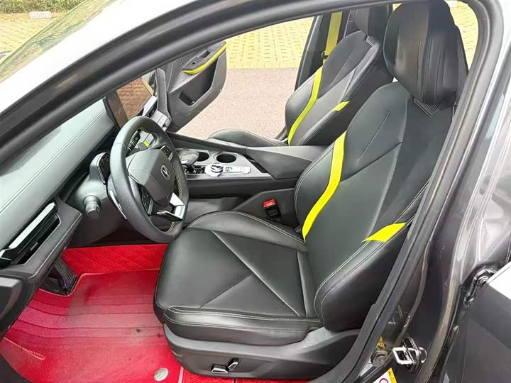 Фото 4 - Changan UNI-V