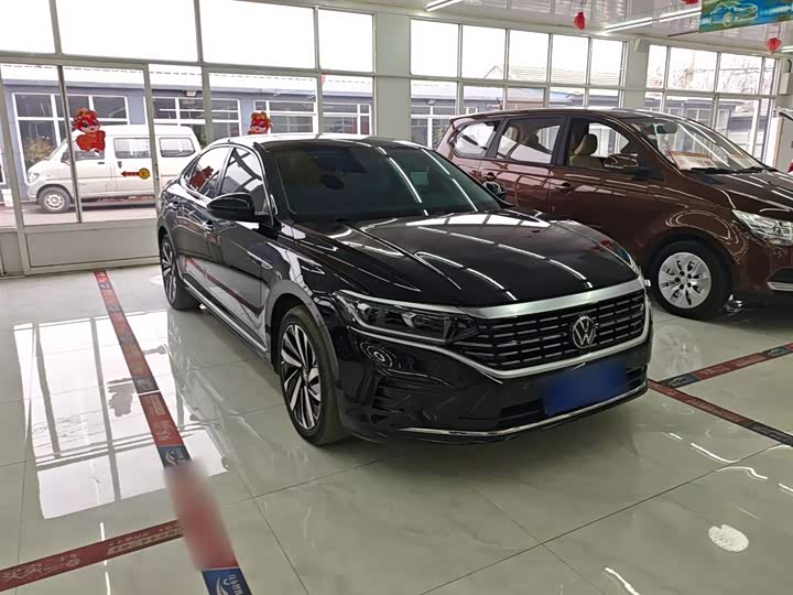 Фото 4 - Volkswagen Passat