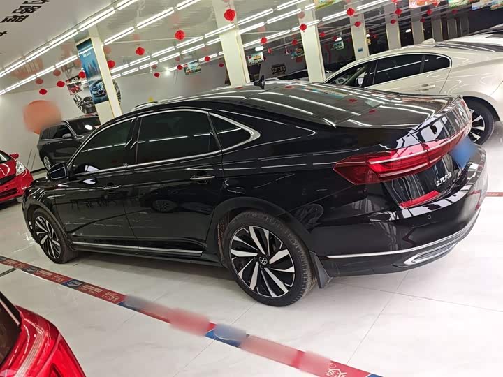 Фото 5 - Volkswagen Passat