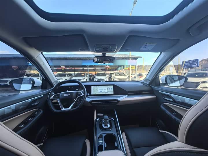 Фото 9 - Geely Okavango Pro