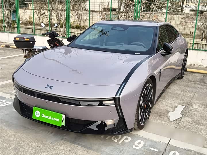 Фото 2 - XPeng P7