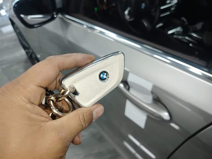 Фото 9 - BMW 5 Series