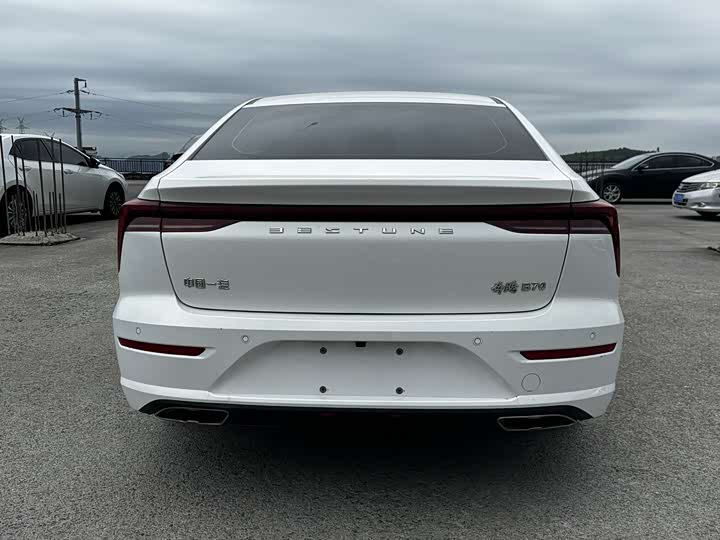 Фото 8 - Bestune B70