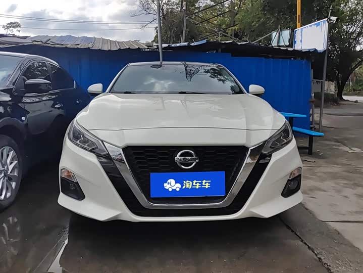 Фото 2 - Nissan Teana