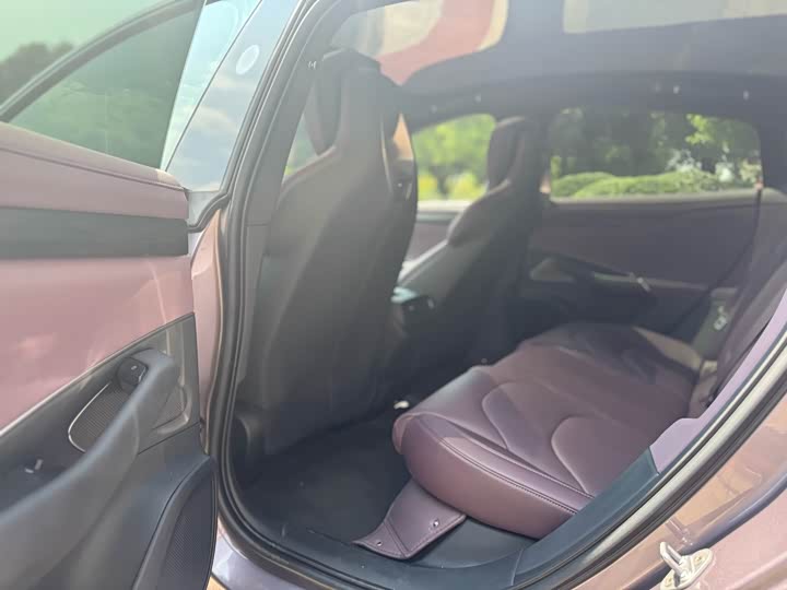 Фото 7 - Xiaomi SU7