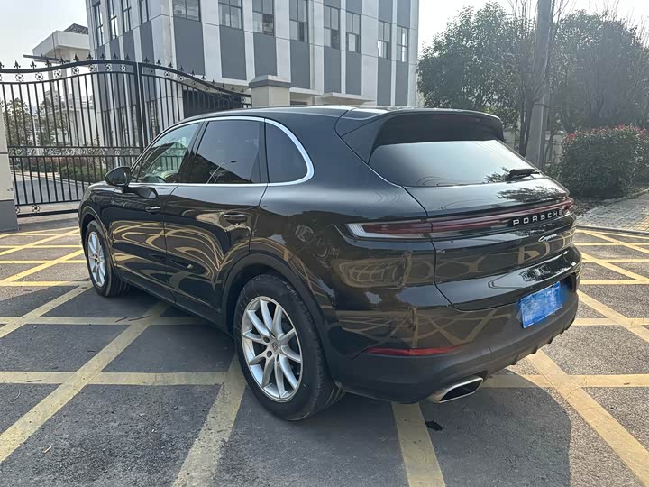 Фото 5 - Porsche Cayenne