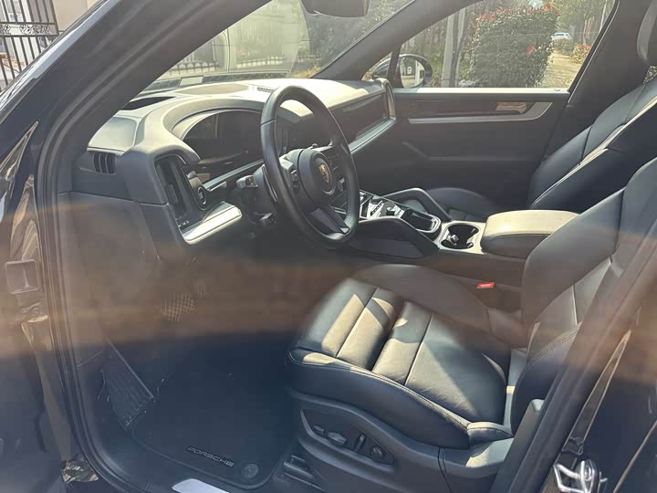 Фото 9 - Porsche Cayenne