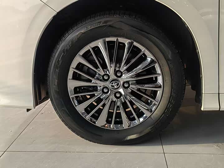 Фото 6 - Toyota Alphard