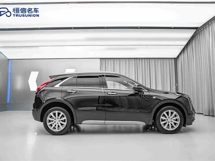 Фото 4 - Cadillac XT4