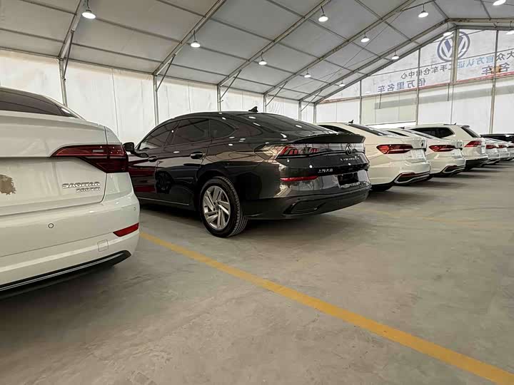 Фото 8 - Volkswagen Lamando L