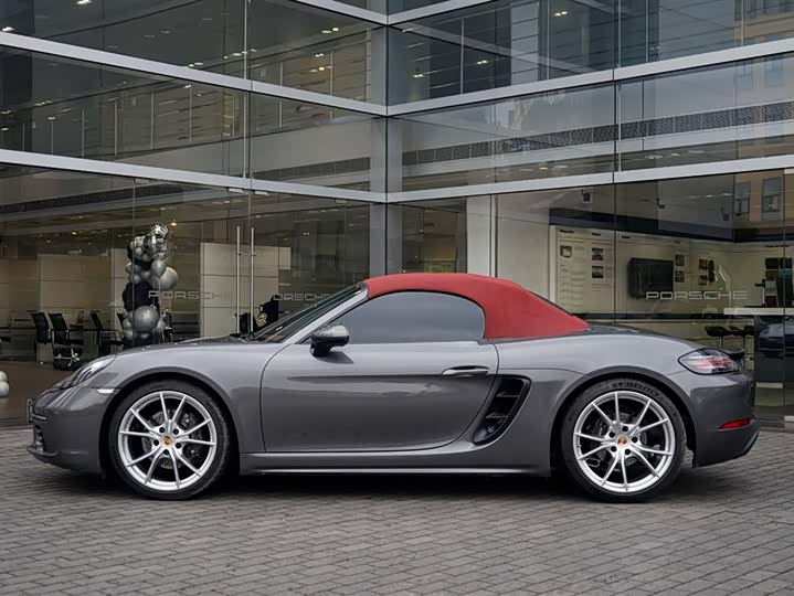 Фото 2 - Porsche 718