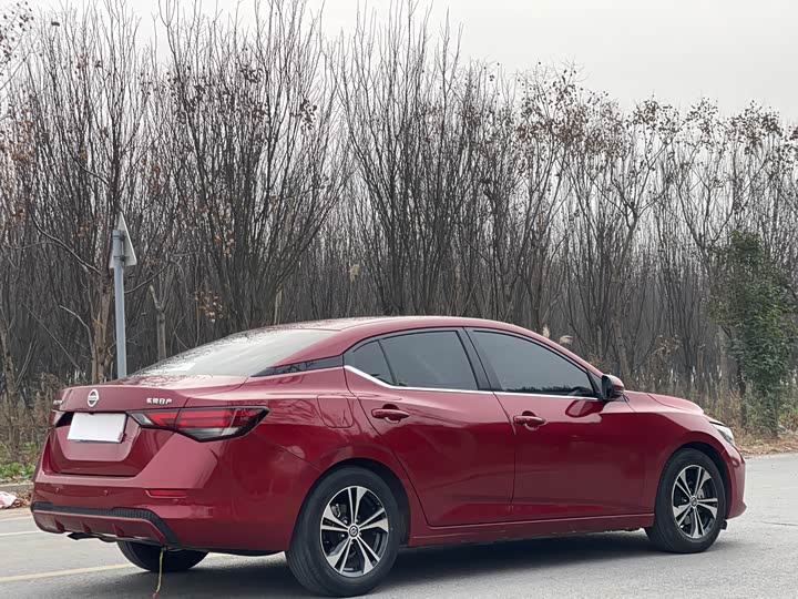 Фото 7 - Nissan Sylphy