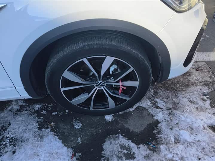 Фото 6 - Volkswagen T-Roc