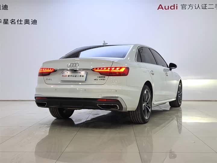 Фото 4 - Audi A4L