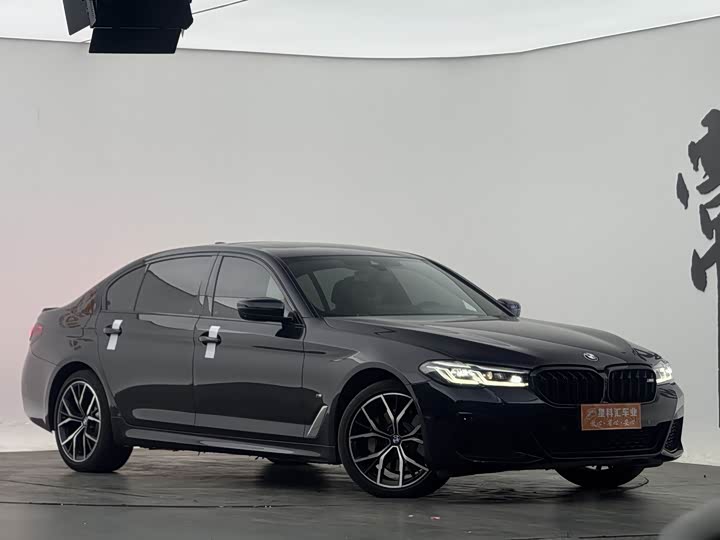 Фото 3 - BMW 5 Series