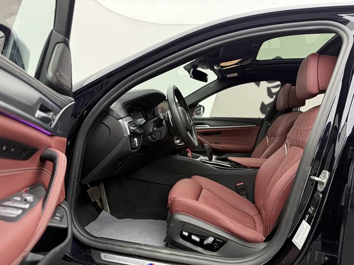 Фото 5 - BMW 5 Series