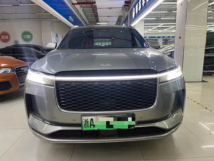 Фото 2 - LiXiang One