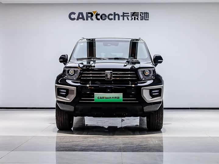 Фото 2 - Tank 700 Hybrid