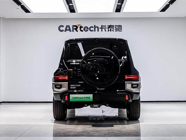 Фото 5 - Tank 700 Hybrid