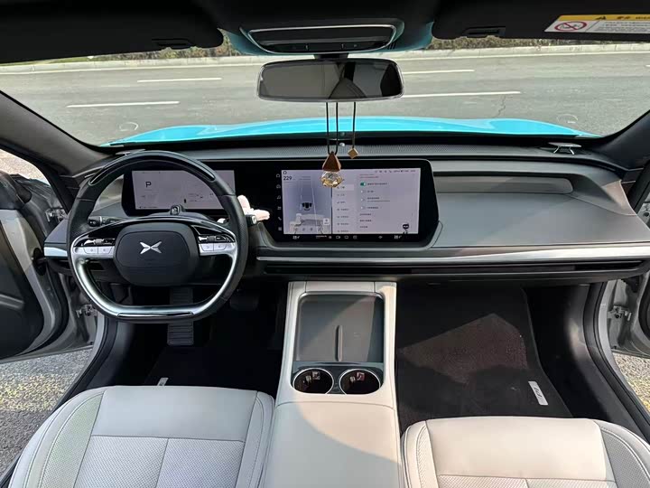 Фото 7 - XPeng P7