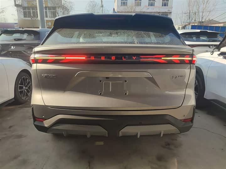 Фото 6 - Geely Galaxy L7