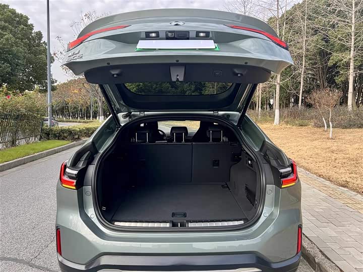 Фото 8 - Nio EC6