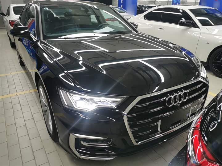 Фото 3 - Audi A6L