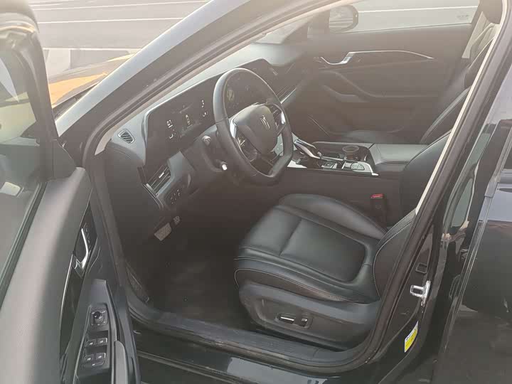 Фото 4 - Bestune B70