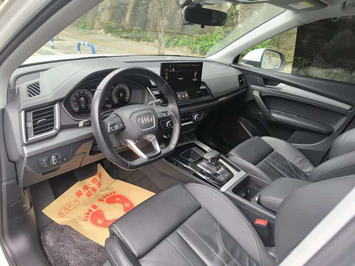 Фото 5 - Audi Q5L