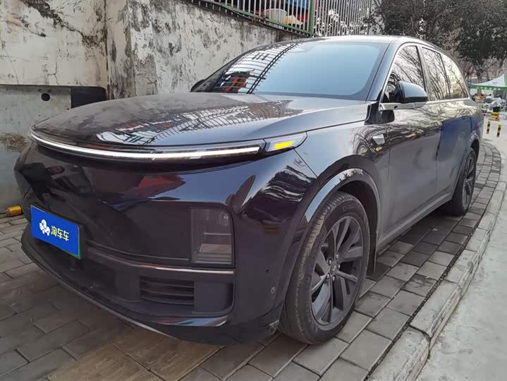 Фото 1 - LiXiang L8