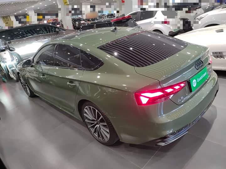 Фото 5 - Audi A5