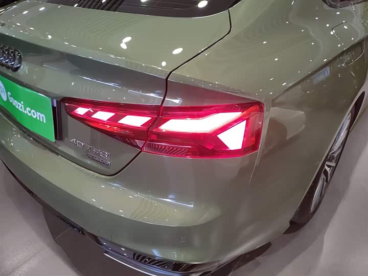 Фото 8 - Audi A5